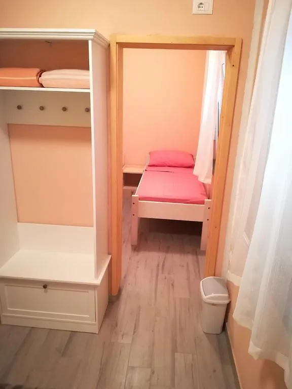 ** Vendégház Cinema House Single & Double Rooms & Studio Apartments Póla Horvátország
