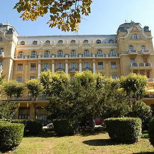 Riviera 2* Pula